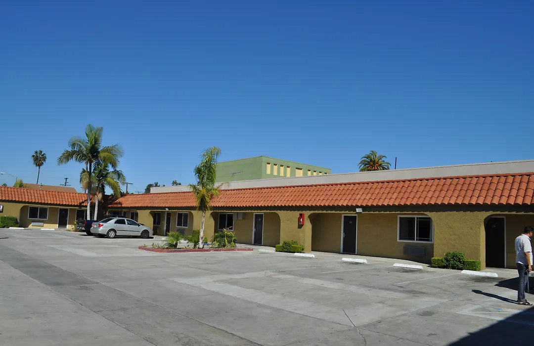 Rocky Inn Motel Long Beach, Ca-1