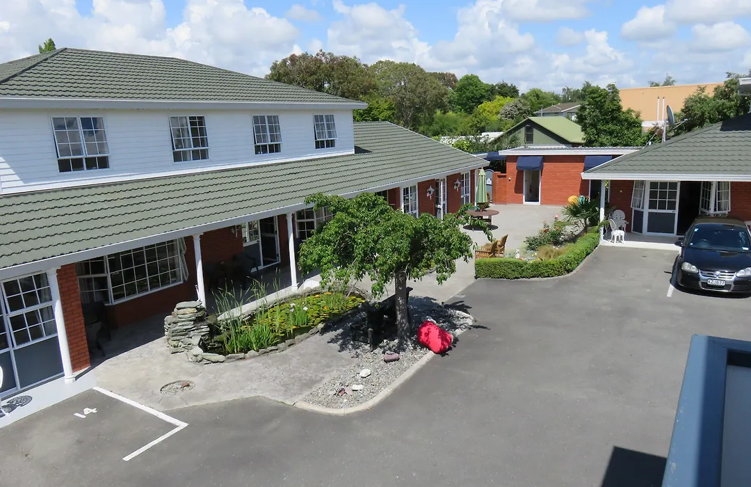 Admirals Motor Lodge-1
