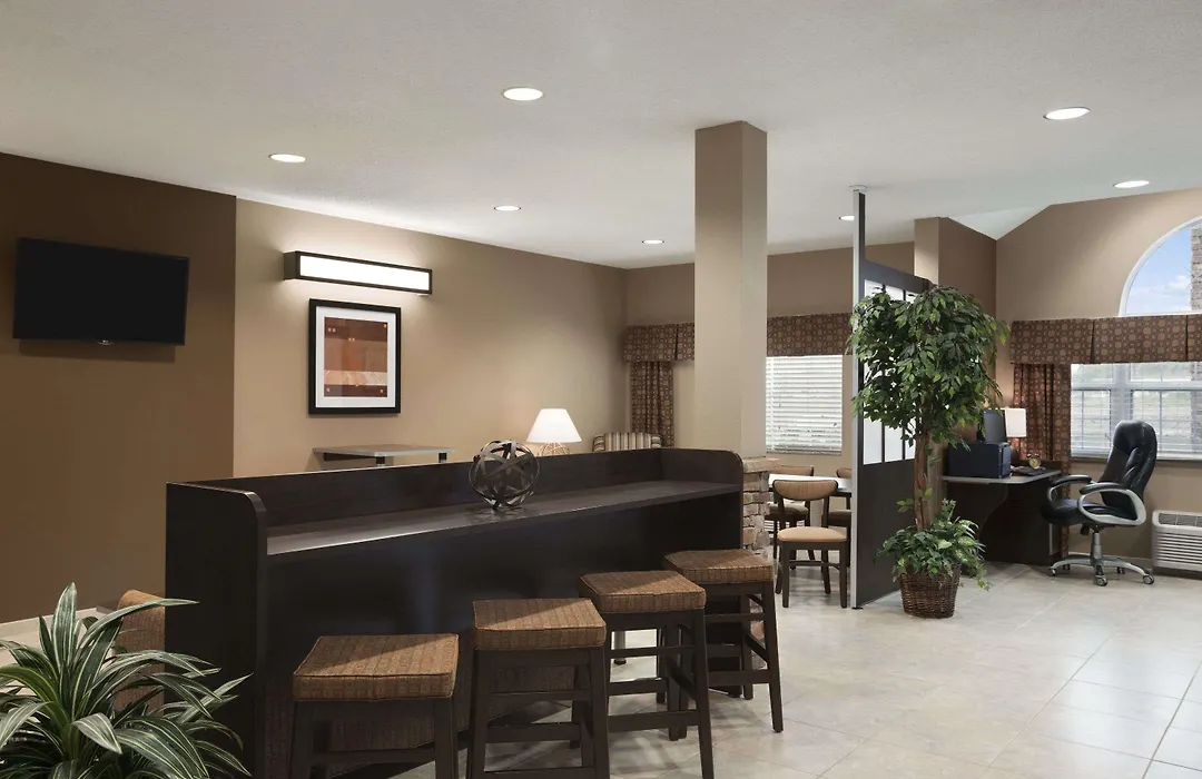 Sonesta Essential Fairmont-1