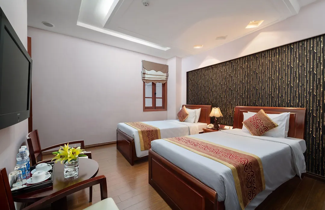 Lakeside Palace Hotel-1