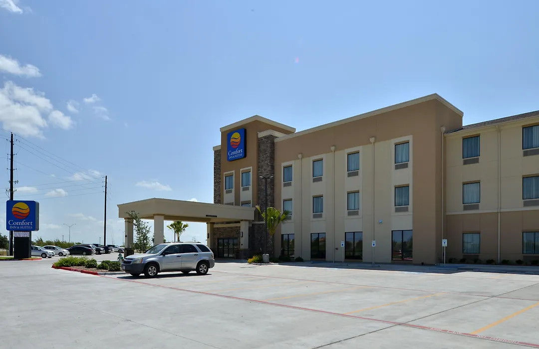 Comfort Inn & Suites Victoria North-1
