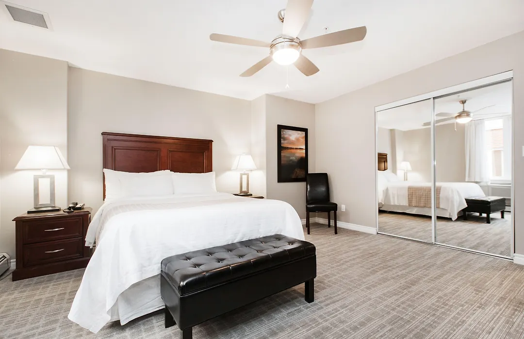 Canterra Suites Hotel-1
