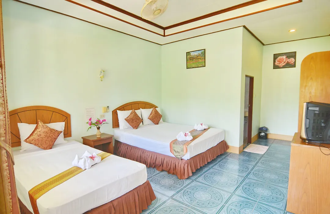 Lanta Emerald Bungalow-1
