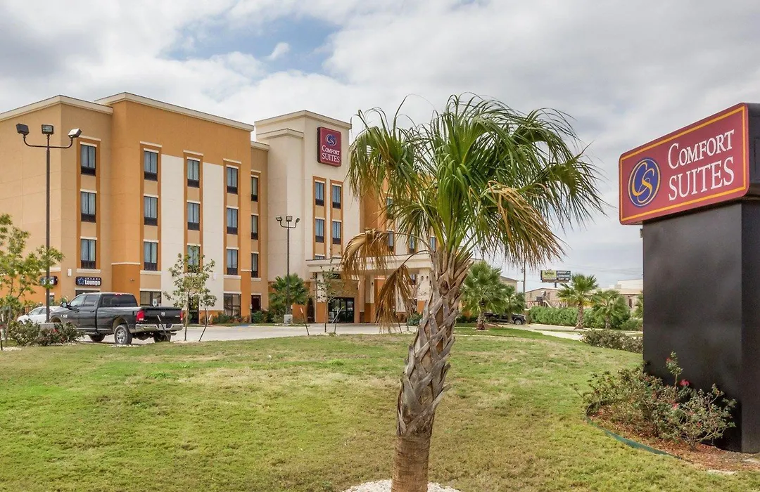 Comfort Suites Cotulla Near I-35-1
