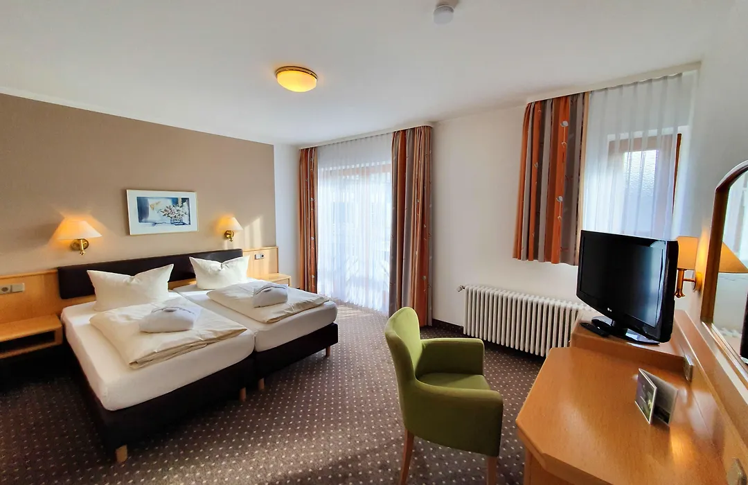 Hotel&Gasthof Zur Linde-1