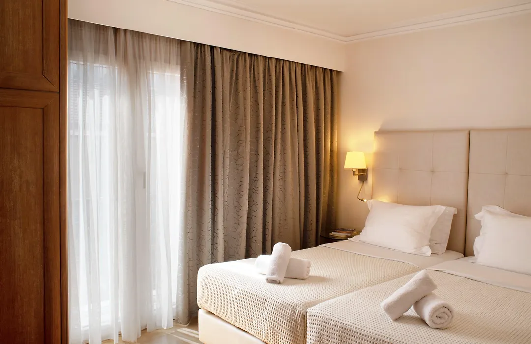 Karalis City Hotel-1