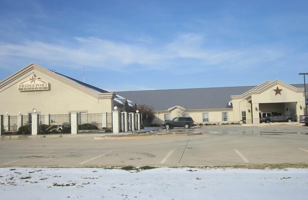 Econo Lodge Inn & Suites Bridgeport-1