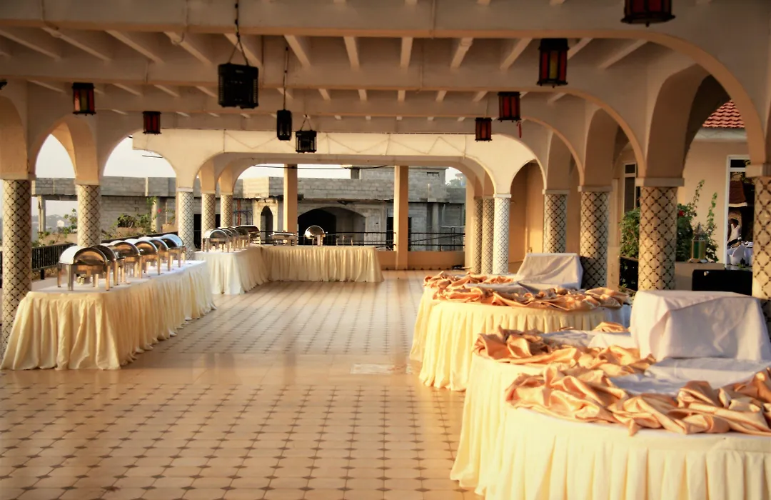 The Country Lodge Hotel-1