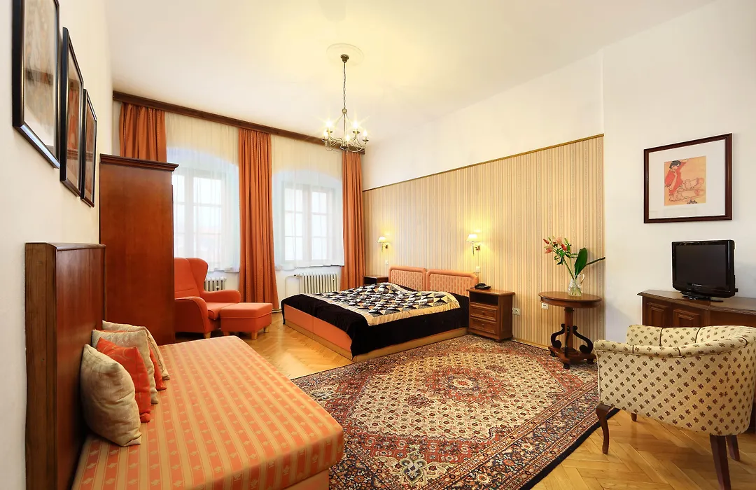 Hotel Konvice-1