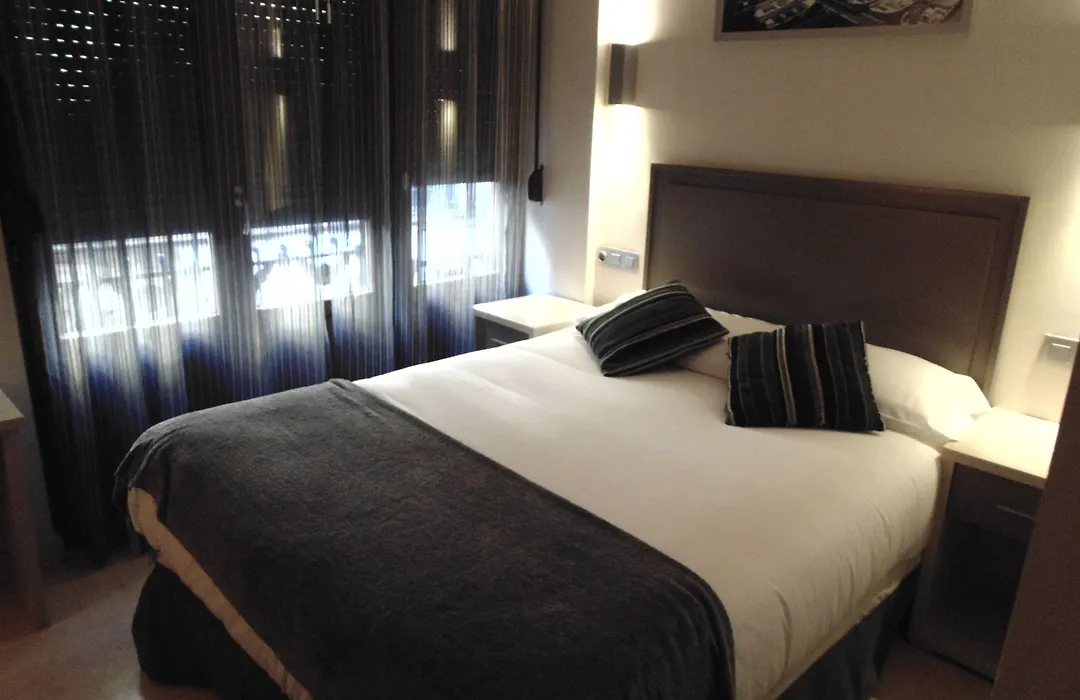 Hotel Trueba-1