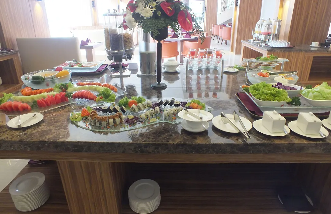 Cavinton Hotel Yogyakarta by Tritama Hospitality-1
