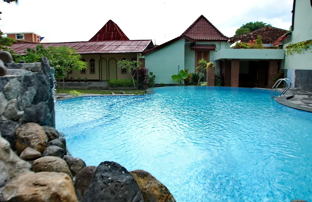 Puri Pangeran Hotel-1
