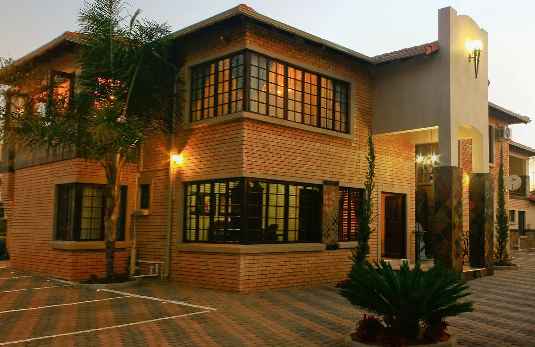 Eco Park Lodge-1