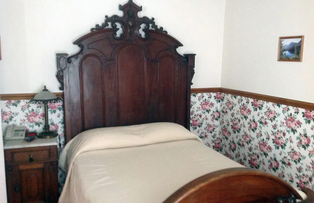 Bridgeport Inn-1
