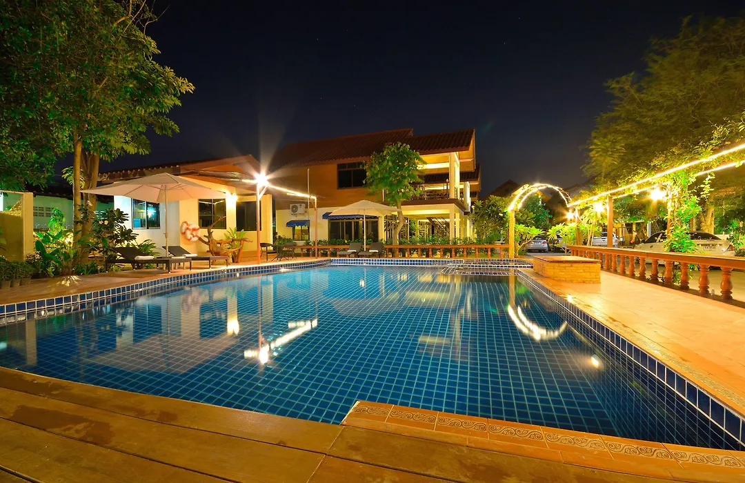 Avila Resort Pattaya-1