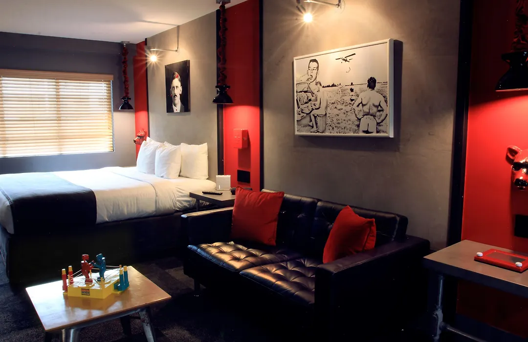 Hotel Gaythering - Gay Hotel - All Adults Welcome-1