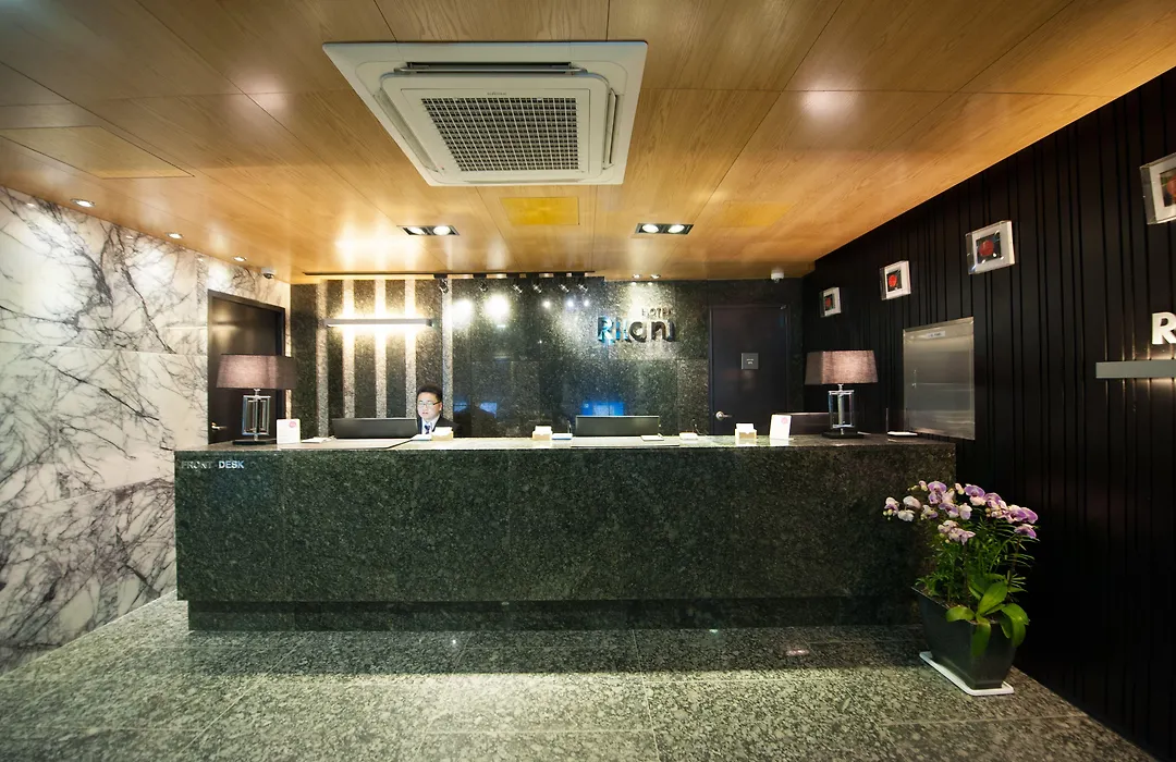 Rian Hotel-1