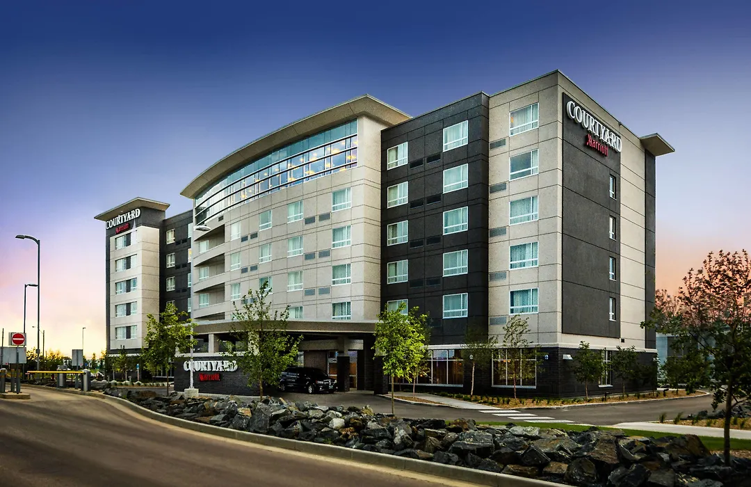Courtyard By Marriott Winnipeg Airport-1