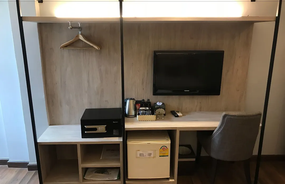 Maxim'S Inn-1