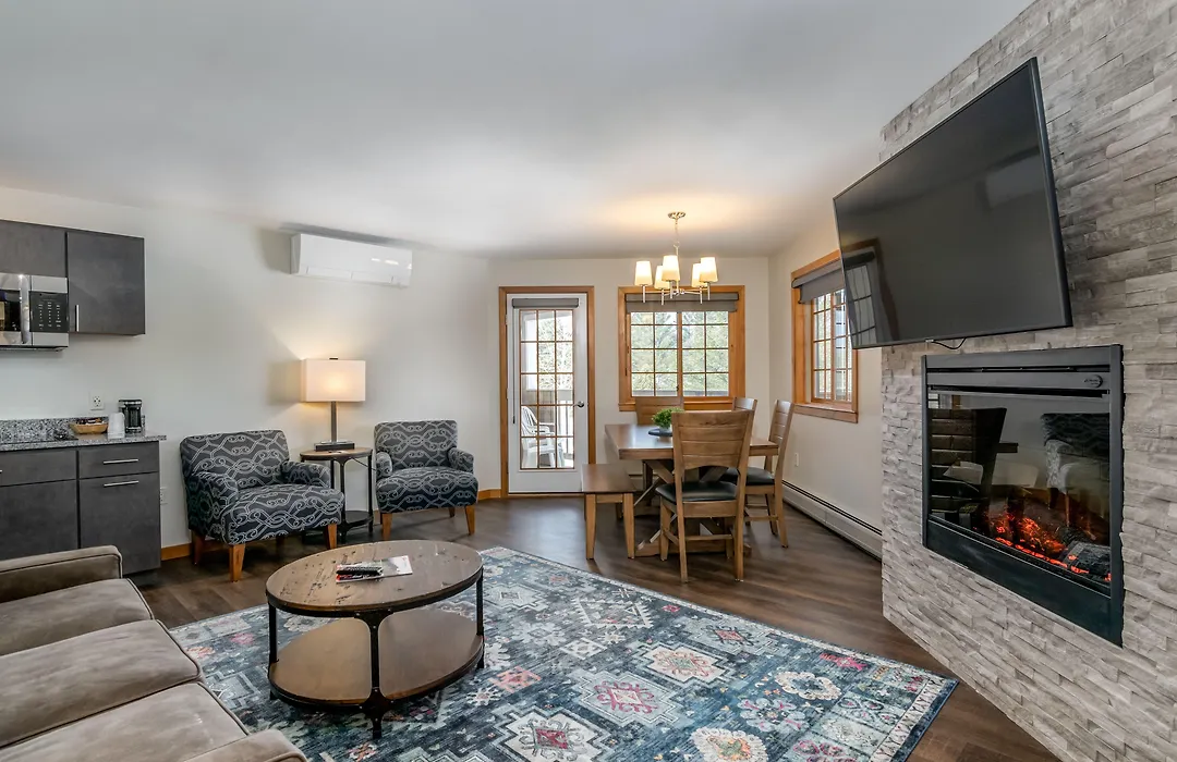 Grey Fox Inn-1