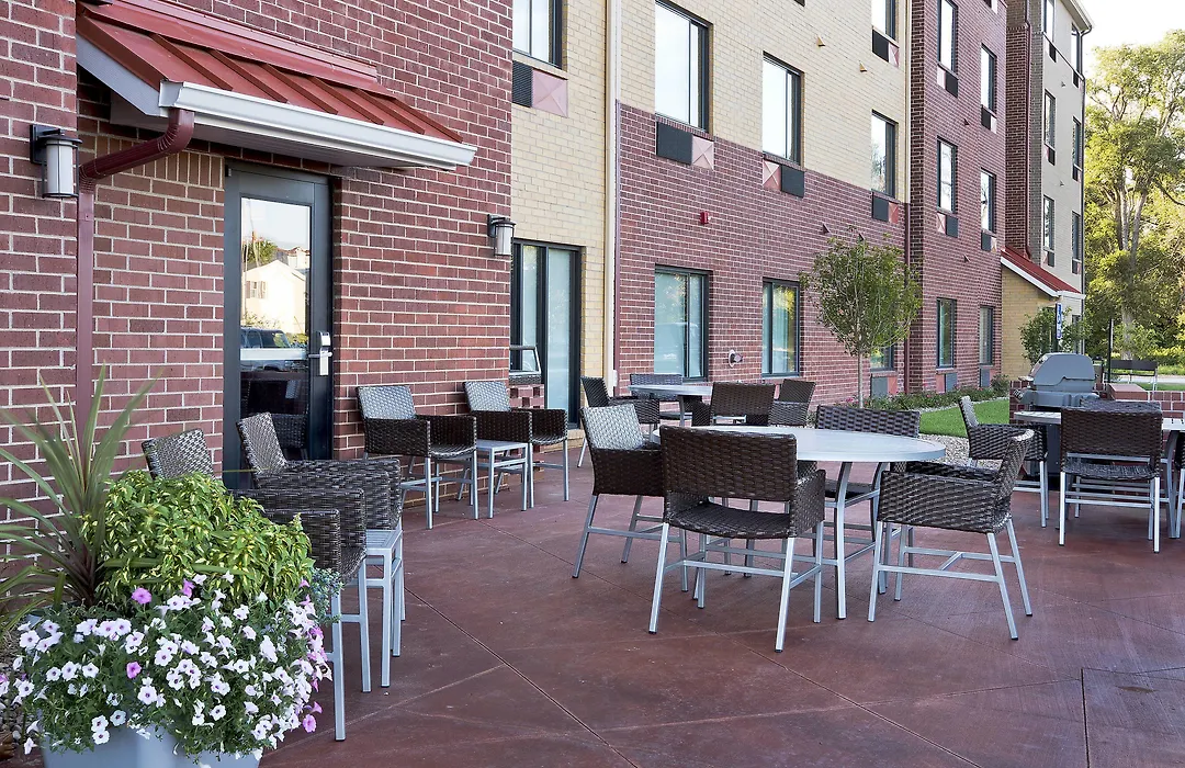 Towneplace Suites By Marriott Garden City-1