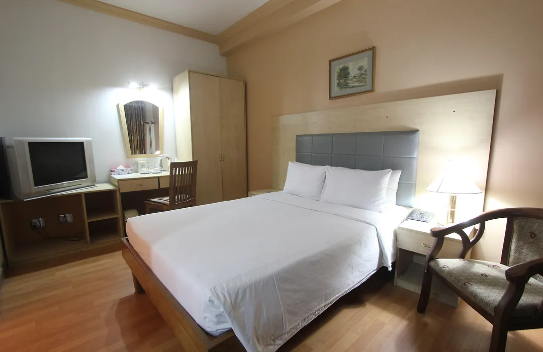 Hotel Ornate-1