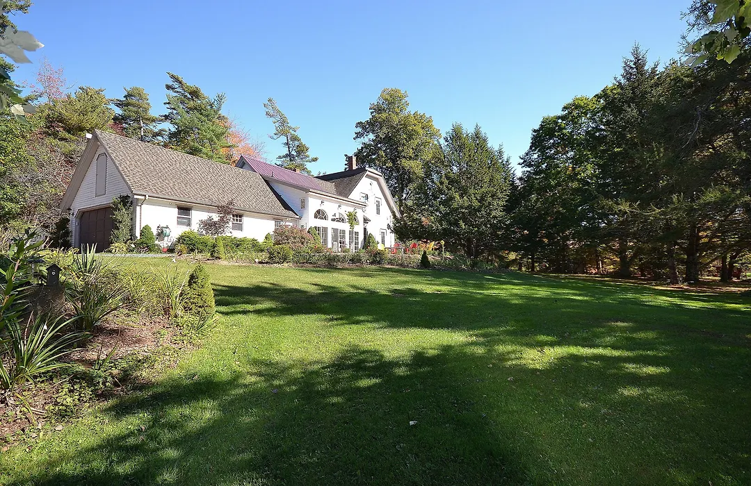 Briarwood Bed & Breakfast-1