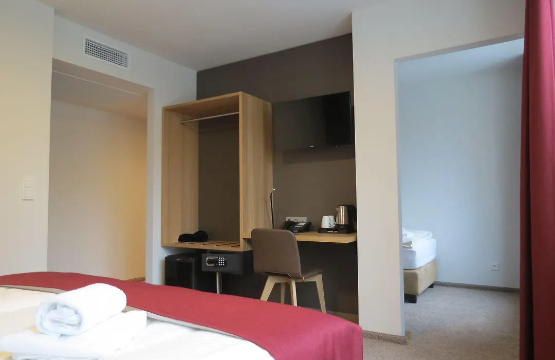 Hotel Neuthor-1