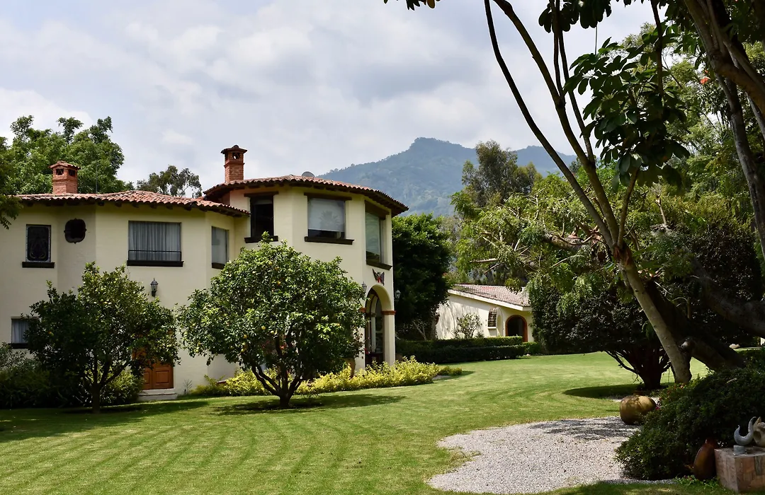 Casa Bugambilia, Un Pequeño Hotel en Tepoztlán-1