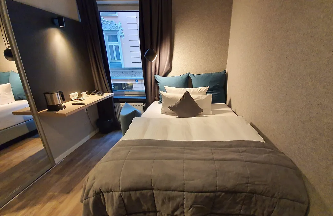 Hotel Falkenturm-1