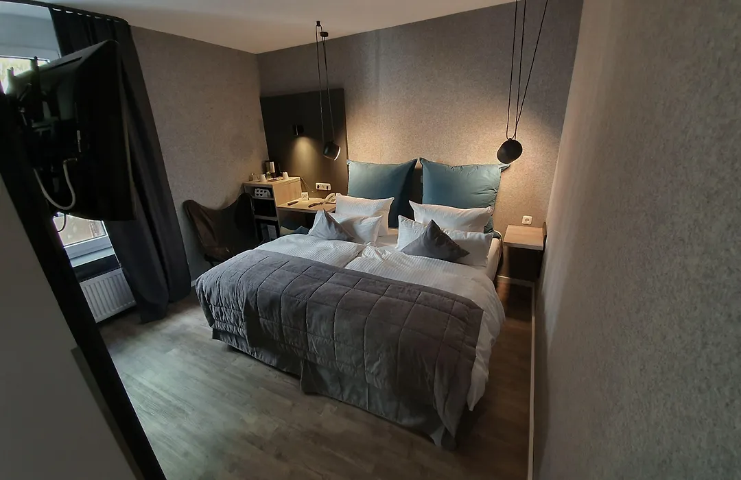Hotel Falkenturm-1