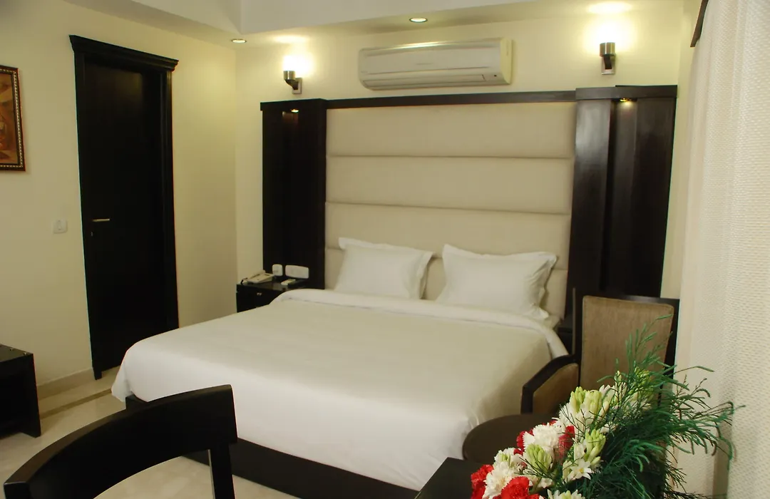 Hotel Meridian Plaza-1