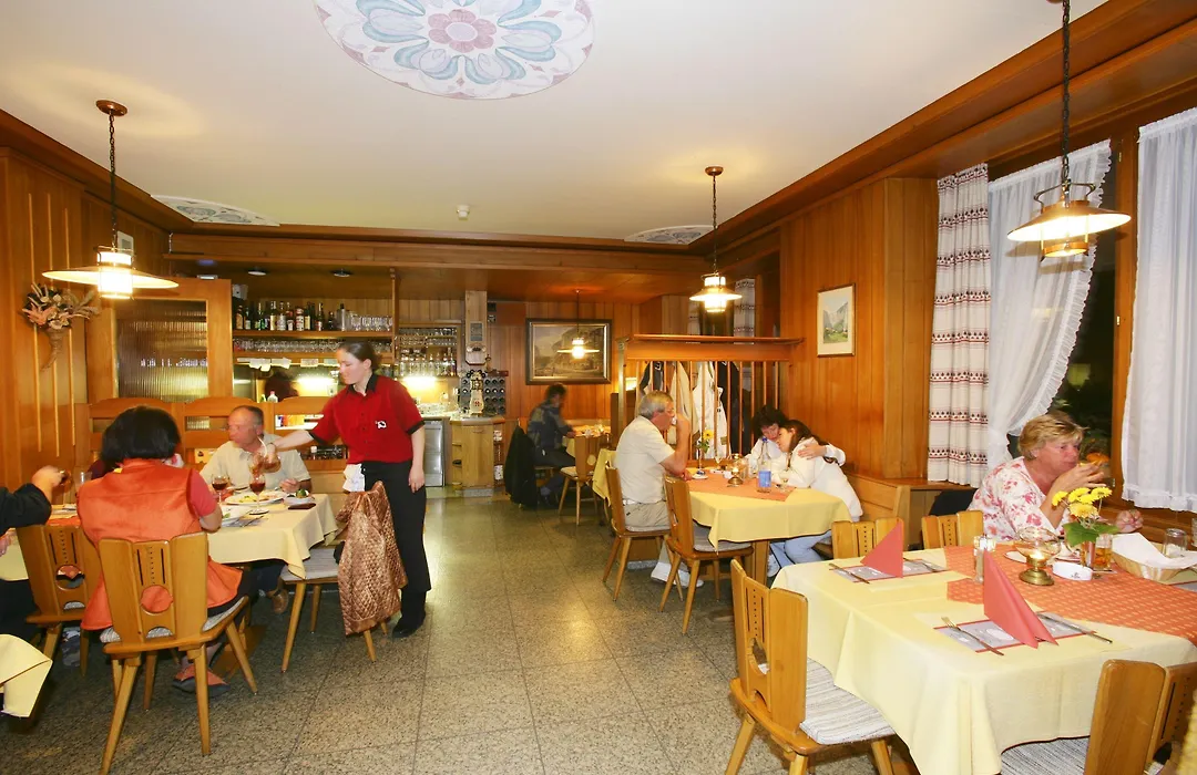 Hotel Oberland-1