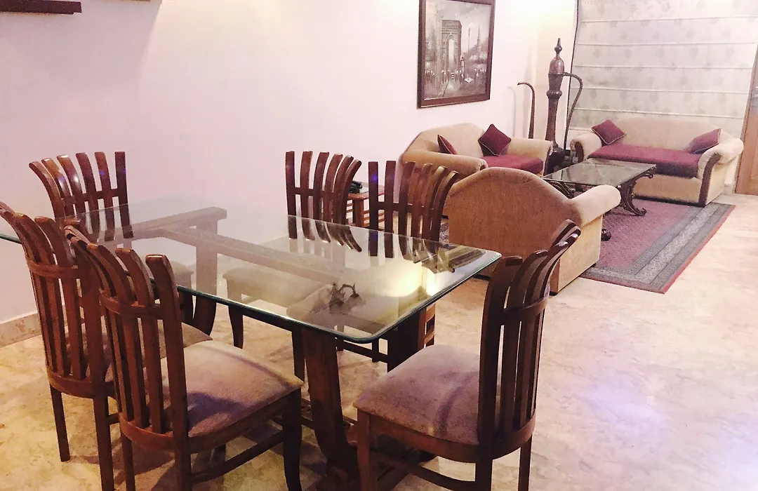 Skylink Suites Bed & Breakfast-1