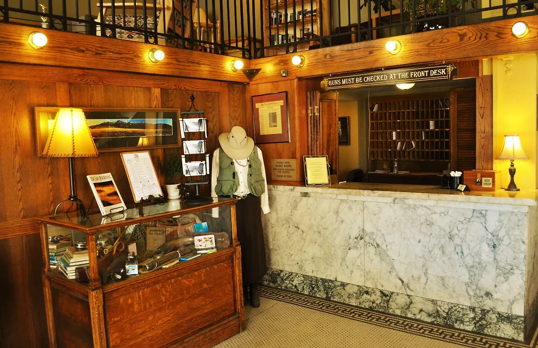 Murray Hotel Livingston-1