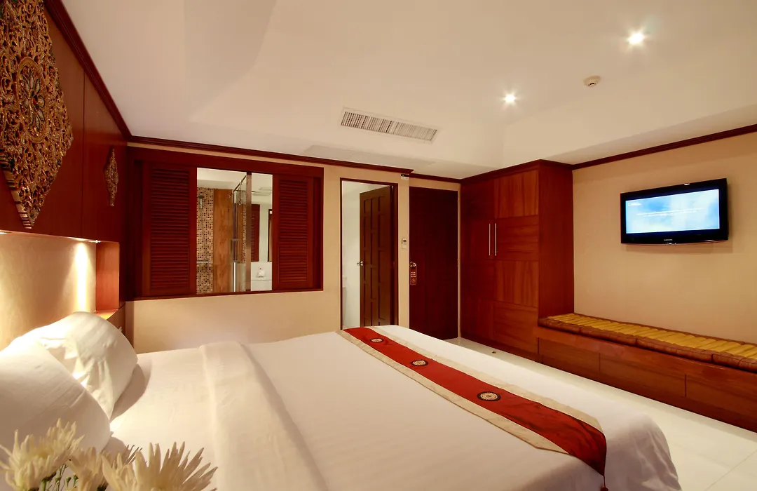 โรงแรมรายาบุรี โฮเต็ล ป่าตอง-1