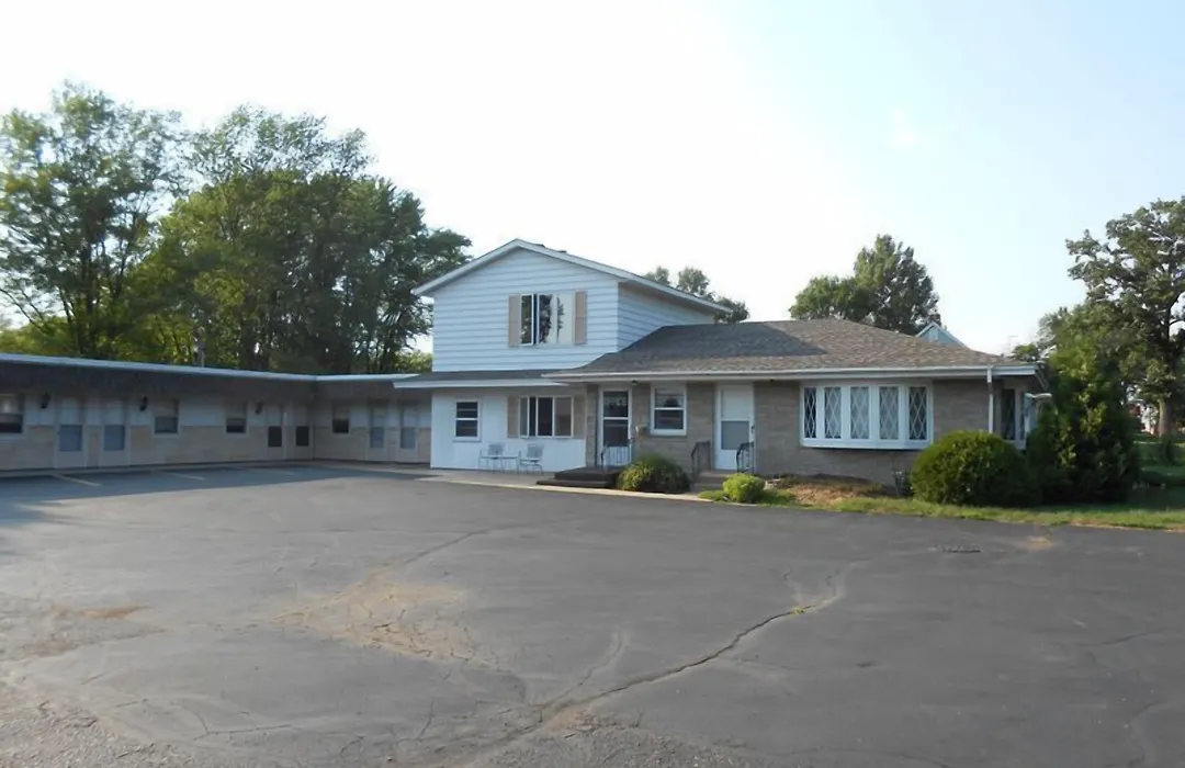 Budget Inn-1