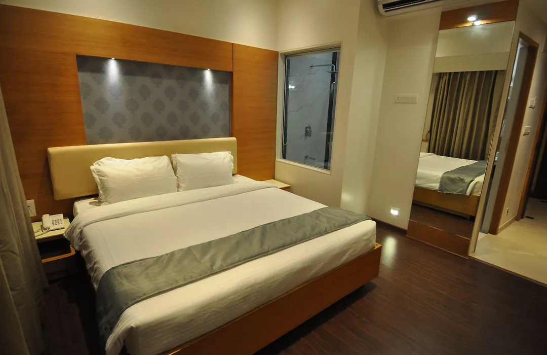 Tarawade Clarks Inn Pune-1