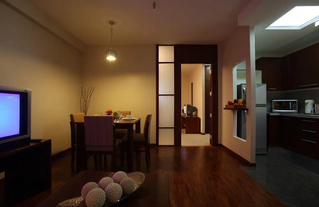 Amorsolo Mansion Hotel-1