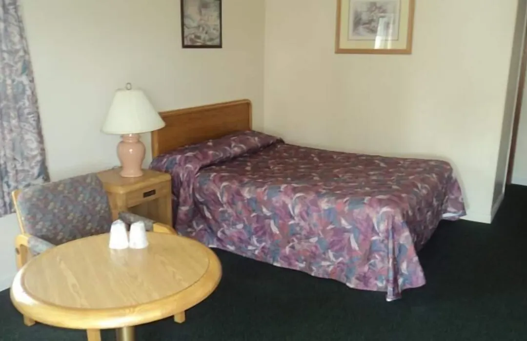 Oasis Motel By The Falls-1