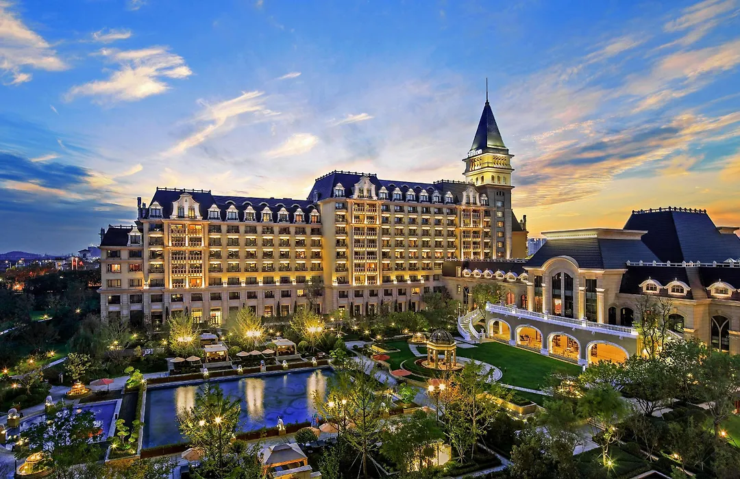 Hilton Qingdao Golden Beach-1