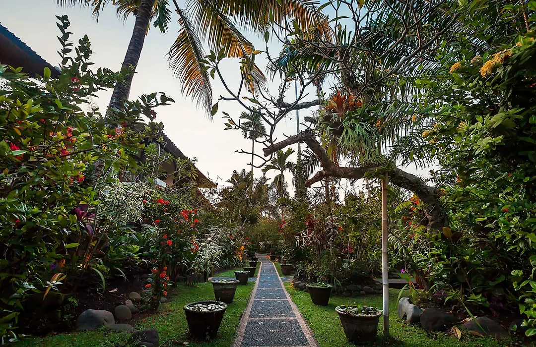 Ubud Inn Cottage By Prasi-1
