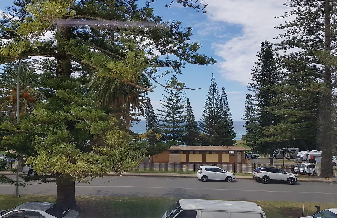 Seabreeze Beach Hotel-1