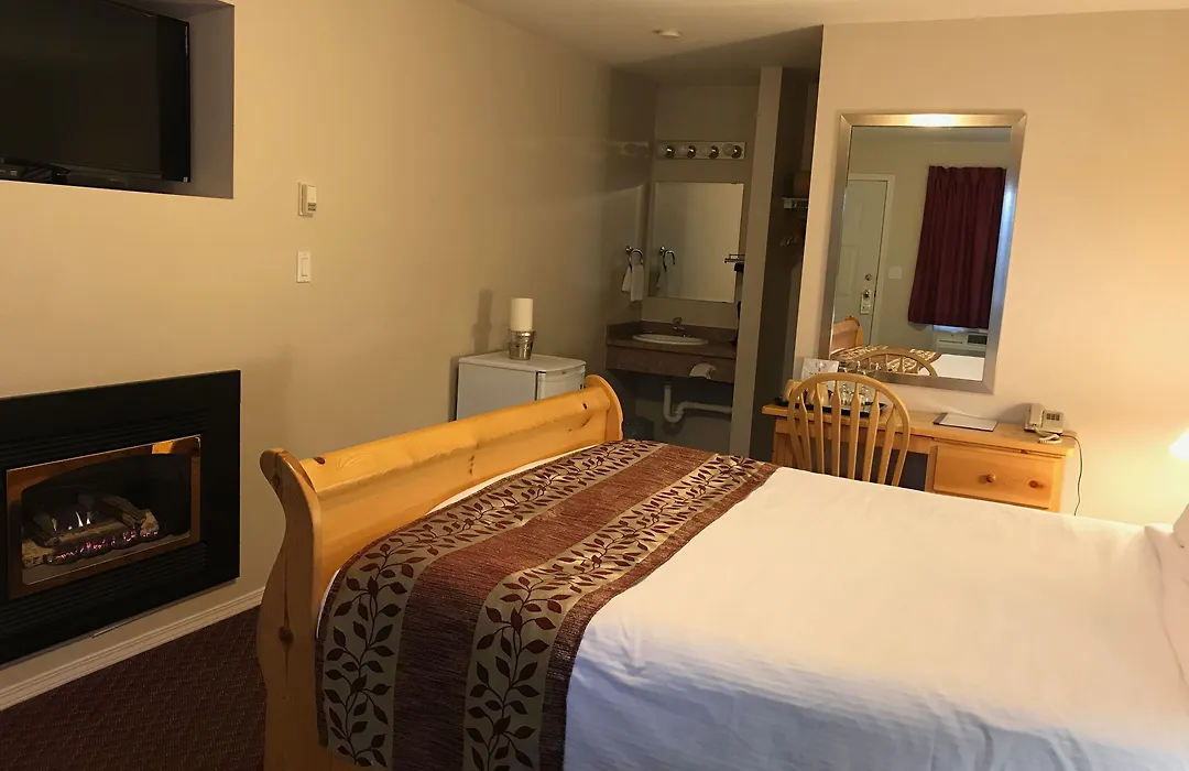 Cactus Tree Inn-1
