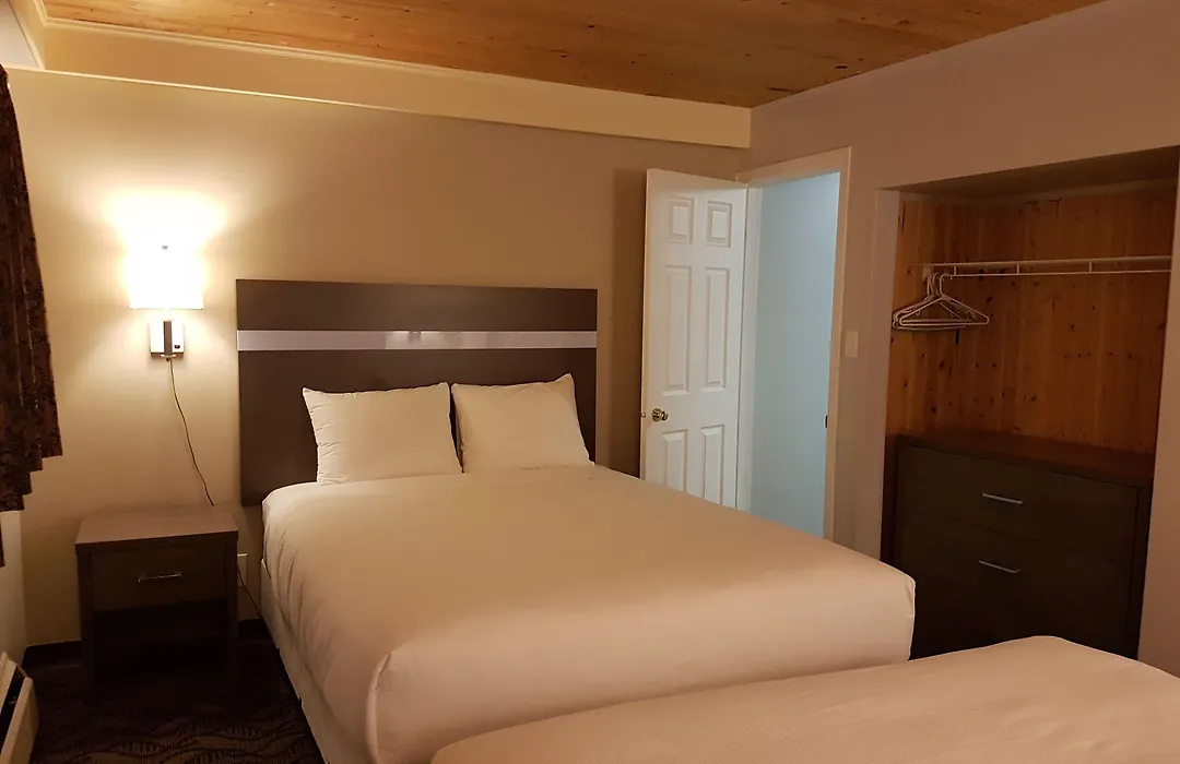 Holiday Motel & Rv Resort-1