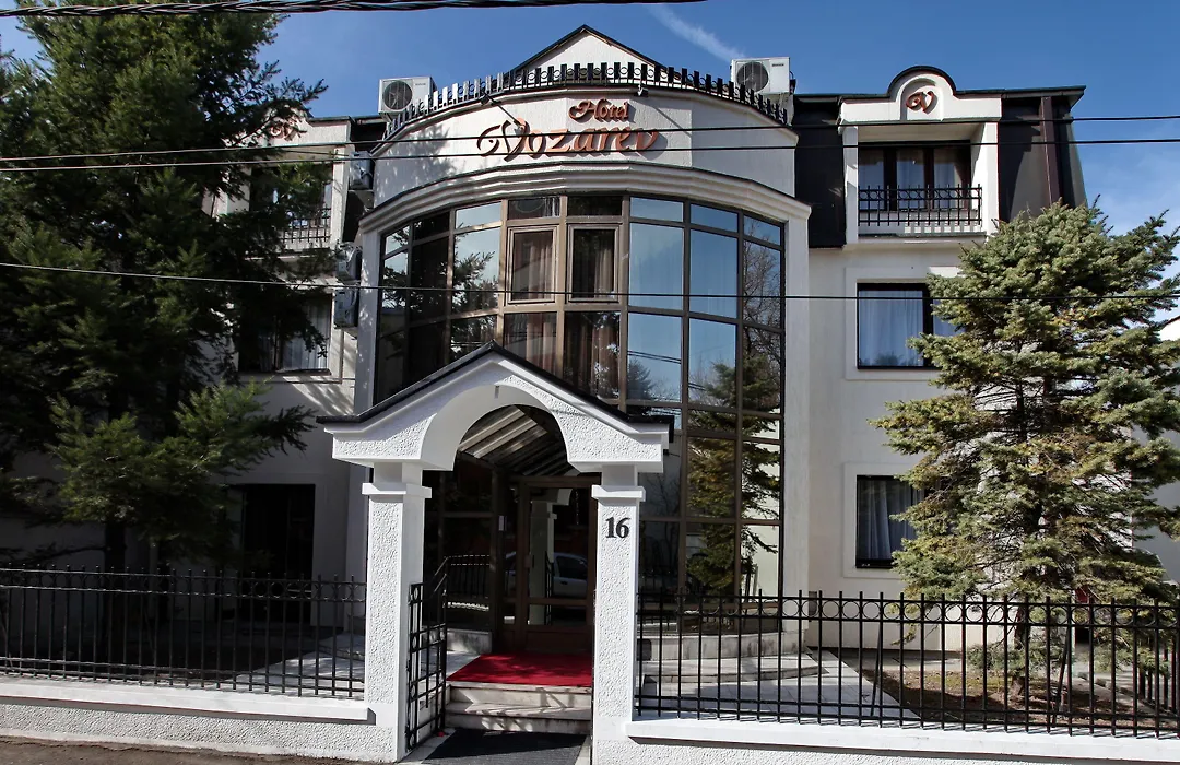 Garni Hotel Vozarev-1