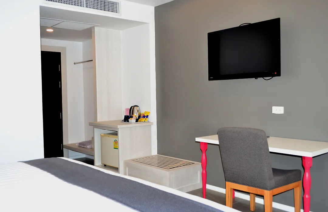 Flipper Lodge Hotel - Sha Extra Plus-1