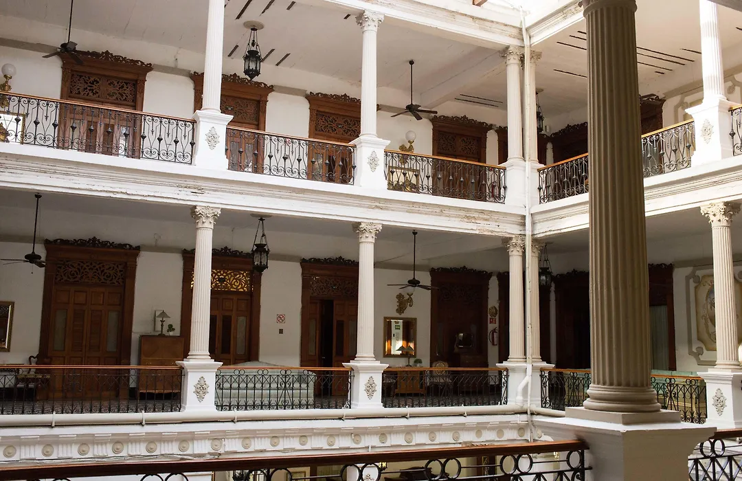El Gran Hotel-1