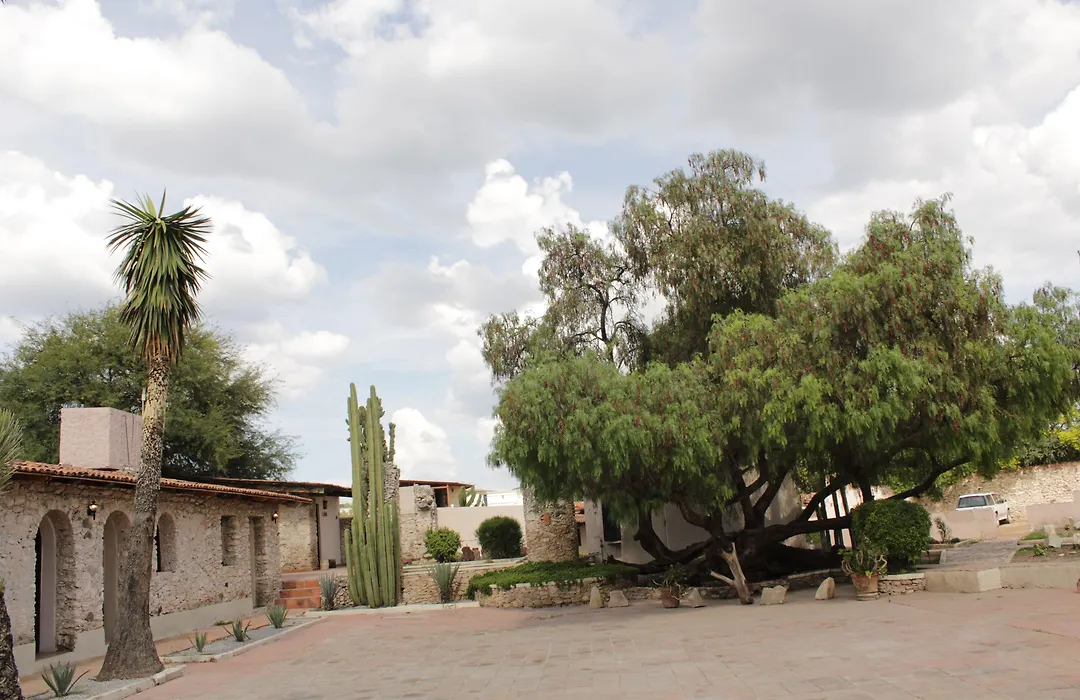 Hotel Parador Vernal-1