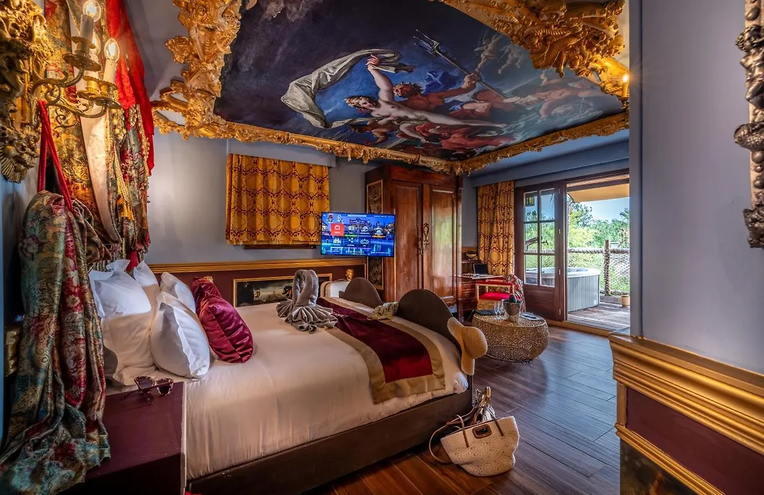 Hotel Pirates World-1